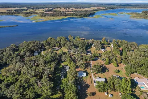 6985 W Riverbend Rd, Dunnellon, FL 34433