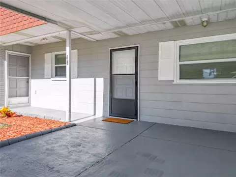 Exterior - 46 Lake Court Loop, Ocala, FL 34472 photo 3 of 9