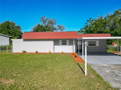 Exterior - 46 Lake Court Loop, Ocala, FL 34472 photo 2 of 9