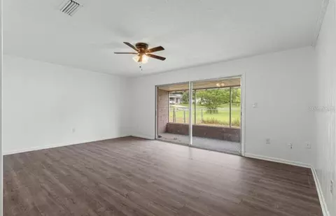 Living - 46 Lake Court Loop, Ocala, FL 34472 photo 5 of 8