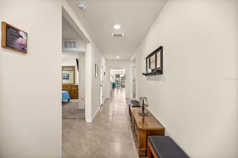 Entry Way - 207 SE 66th Ct, Ocala, FL 34472 photo 1 of 4