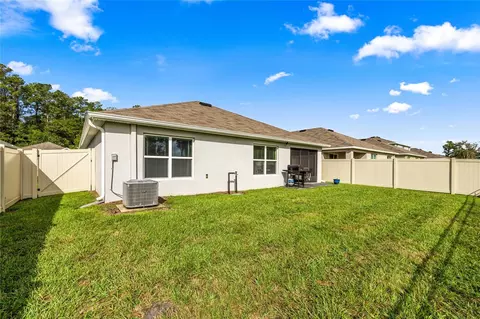 Exterior - 207 SE 66th Ct, Ocala, FL 34472 photo 7 of 8