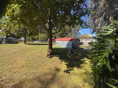 444 Quail St, Lady Lake, FL 32159