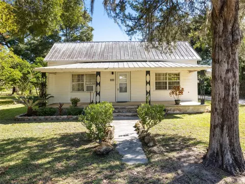 329 SE 2nd St, Williston, FL 32696