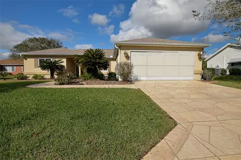 Exterior - 9033 SE 135th Loop, Summerfield, FL 34491 photo 4 of 28