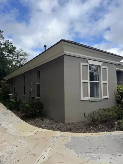 Exterior - 1701 SE 28th St, Ocala, FL 34471 photo 4 of 12