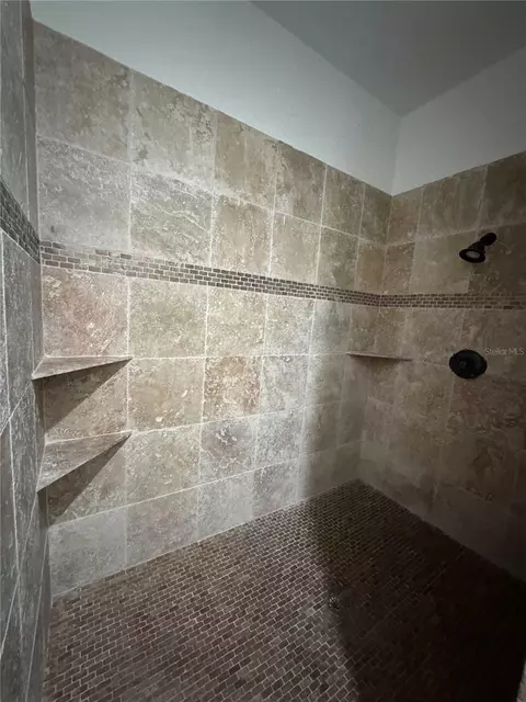 Bath - 1701 SE 28th St, Ocala, FL 34471 photo 2 of 4