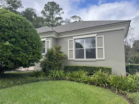 Exterior - 1701 SE 28th St, Ocala, FL 34471 photo 7 of 12