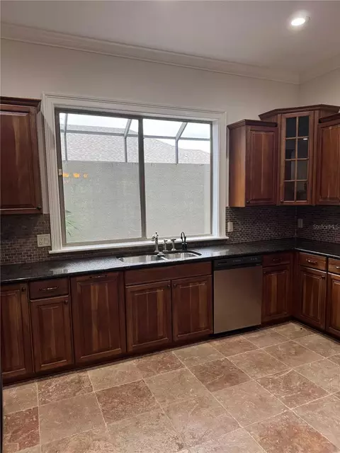 Kitchen - 1701 SE 28th St, Ocala, FL 34471 photo 2 of 5