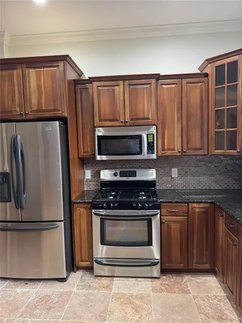 Kitchen - 1701 SE 28th St, Ocala, FL 34471 photo 4 of 5
