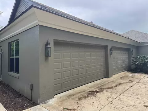 Exterior - 1701 SE 28th St, Ocala, FL 34471 photo 6 of 12