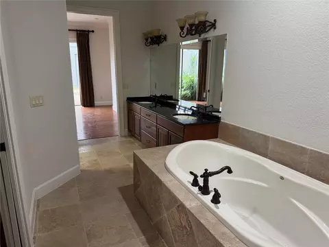Bath - 1701 SE 28th St, Ocala, FL 34471 photo 4 of 4