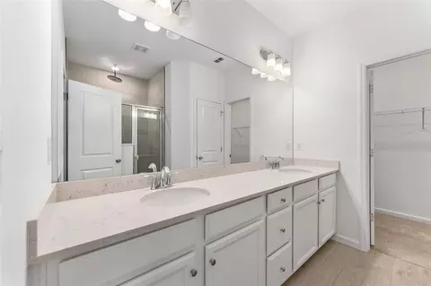 Bath - 7755 SW 74th Loop, Ocala, FL 34481 photo 1 of 7