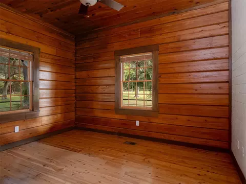 Bedroom - 12100 NW 110th Ave, Reddick, FL 32686 photo 3 of 4