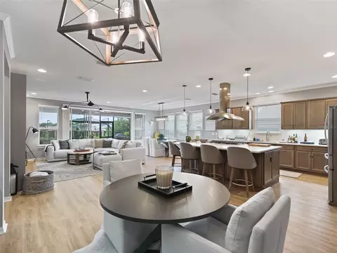 Dining - 5672 NW 40th Pl, Ocala, FL 34482 photo 2 of 3