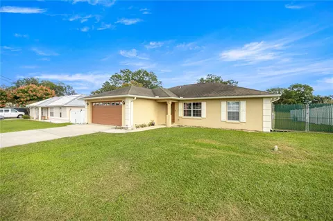 Exterior - 6 Teak Rd, Ocala, FL 34472 photo 3 of 7