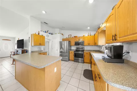 Kitchen - 6 Teak Rd, Ocala, FL 34472 photo 1 of 3