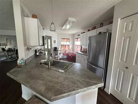 Kitchen - 9602 SW 93rd Loop, Ocala, FL 34481 photo 6 of 6