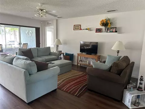 Living - 9602 SW 93rd Loop, Ocala, FL 34481 photo 6 of 6