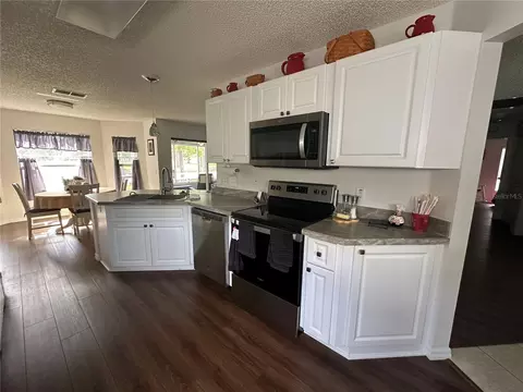Kitchen - 9602 SW 93rd Loop, Ocala, FL 34481 photo 3 of 6