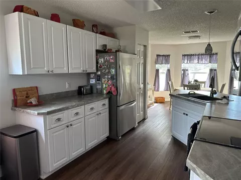 Kitchen - 9602 SW 93rd Loop, Ocala, FL 34481 photo 2 of 6
