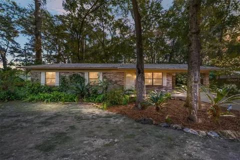 405 SW 257th Ter, Newberry, FL 32669