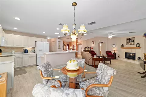 Dining - 15680 SW 13th Cir, Ocala, FL 34473 photo 2 of 9