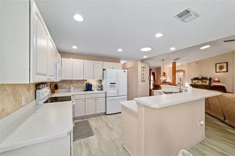 Kitchen - 15680 SW 13th Cir, Ocala, FL 34473 photo 1 of 8