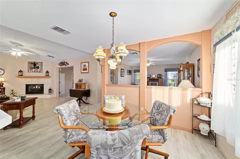 Dining - 15680 SW 13th Cir, Ocala, FL 34473 photo 3 of 9