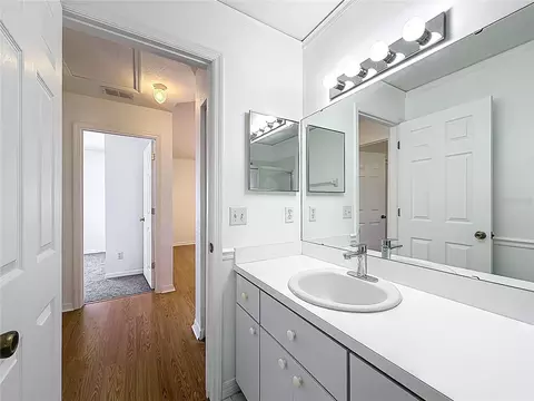 Bath - 6175 SW 98th Loop, Ocala, FL 34476 photo 2 of 3