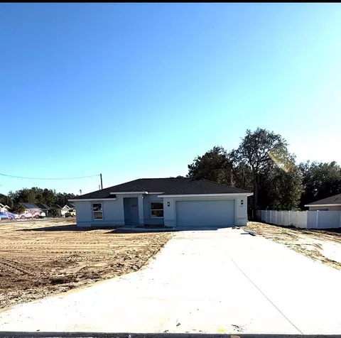 209 Locust Pass Trl, Ocala, FL 34472