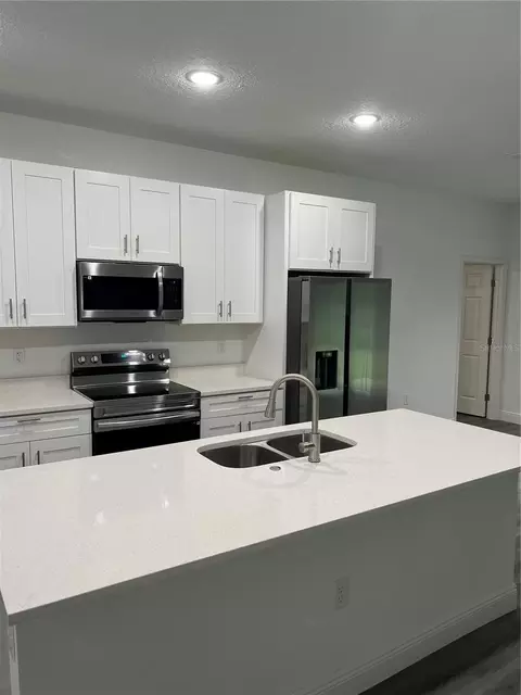 Kitchen - 4455 SE 24th St, Ocala, FL 34471 photo 3 of 5