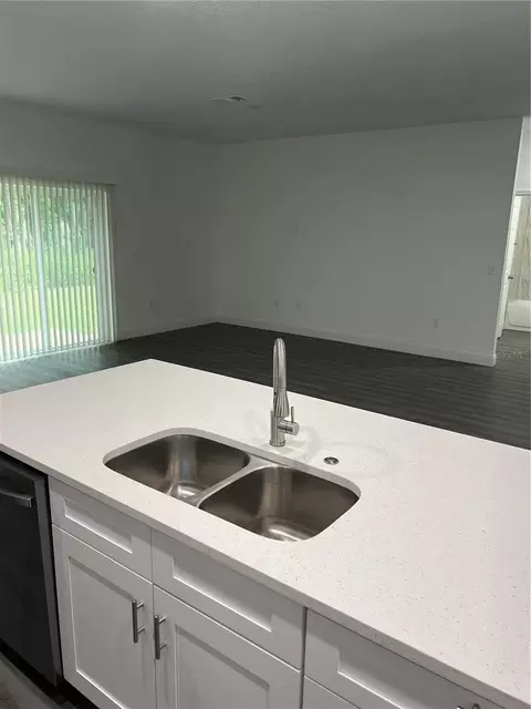 Kitchen - 4455 SE 24th St, Ocala, FL 34471 photo 5 of 5