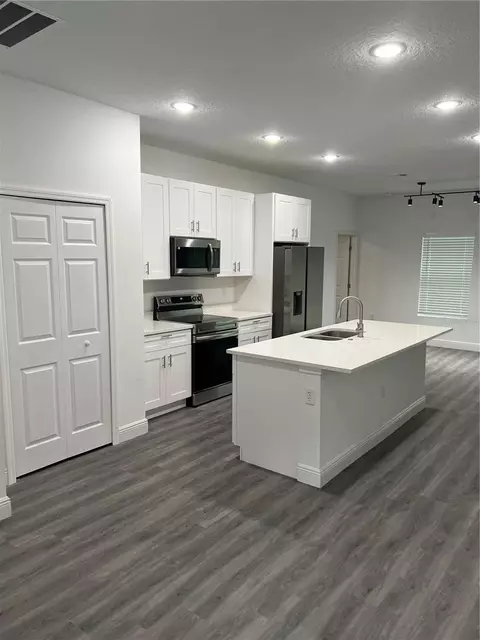 Kitchen - 4455 SE 24th St, Ocala, FL 34471 photo 1 of 5