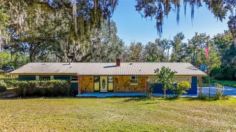 1740 SE 164th Cir, Ocklawaha, FL 32179