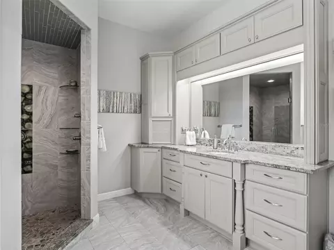 Bath - 19351 E Levy St, Williston, FL 32696 photo 1 of 8