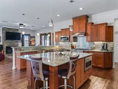 Kitchen - 19351 E Levy St, Williston, FL 32696 photo 5 of 7