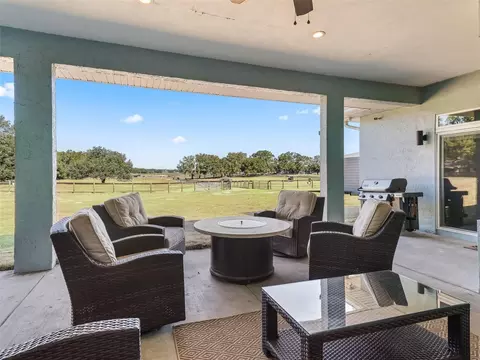 Exterior - 19351 E Levy St, Williston, FL 32696 photo 5 of 7
