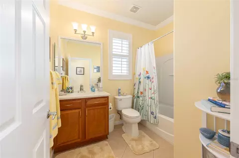 Bath - 9479 SW 71st Loop, Ocala, FL 34481 photo 2 of 6