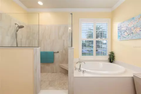 Bath - 9479 SW 71st Loop, Ocala, FL 34481 photo 5 of 6