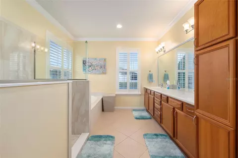 Bath - 9479 SW 71st Loop, Ocala, FL 34481 photo 4 of 6