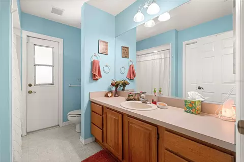 Bath - 3644 SE 22nd Ave, Ocala, FL 34471 photo 4 of 4