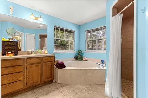 Bath - 3644 SE 22nd Ave, Ocala, FL 34471 photo 1 of 4