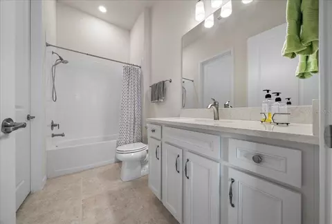 Bath - 9432 SW 56th Loop, Ocala, FL 34481 photo 3 of 4