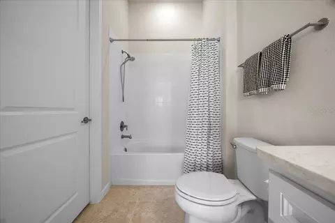 Bath - 9432 SW 56th Loop, Ocala, FL 34481 photo 4 of 4
