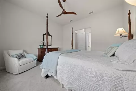 Bedroom - 9432 SW 56th Loop, Ocala, FL 34481 photo 3 of 6
