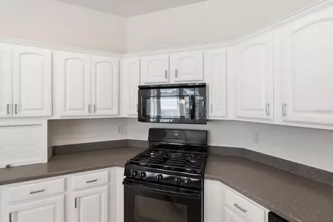 Kitchen - 8368 SW 79th Cir, Ocala, FL 34476 photo 3 of 6