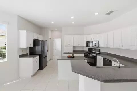Kitchen - 8368 SW 79th Cir, Ocala, FL 34476 photo 5 of 6