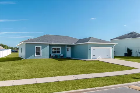 Exterior - 2839 NE 43rd Rd, Ocala, FL 34470 photo 4 of 13