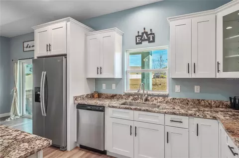 Kitchen - 2839 NE 43rd Rd, Ocala, FL 34470 photo 3 of 5